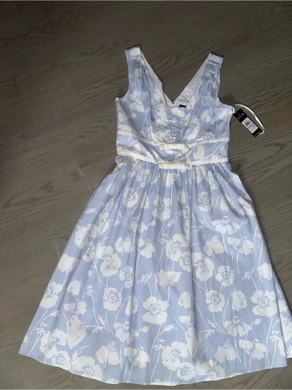 Karl Lagerfeld Light Blue Floral Jacquard Midi Skirt - Picture 2 of 7